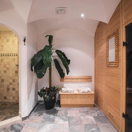 Hotel Ciasa Ai Pini San Cassiano  Eksteriør bilde