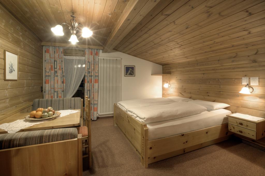 Hotel Ciasa Ai Pini San Cassiano  Rom bilde
